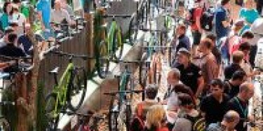 展臺(tái)制作工廠帶您看：自行車(chē)電動(dòng)車(chē)展南北大PK 北京展與上海展誰(shuí)強(qiáng)誰(shuí)弱？