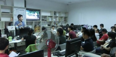 客戶為本，畢加展覽召開設(shè)計業(yè)務(wù)模擬溝通會議